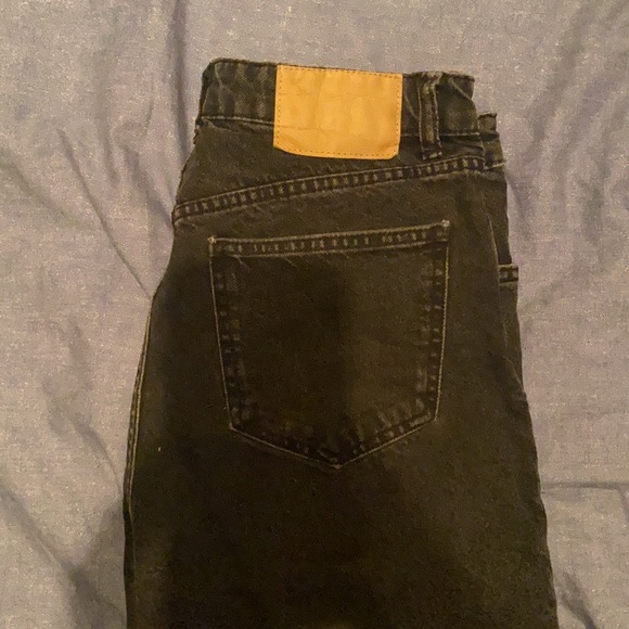 Zara black mom jeans size: 36 EU, 04 US, - Picture 3 of 4